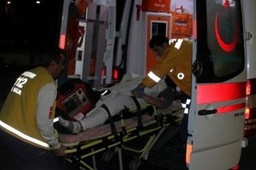 9. Kattaki Evinin Penceresinden Atlayan Genç Kız Hayatını Kaybetti