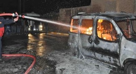 Mersin'de Otomobil Yandı, 4 Yaşındaki Çocuk Öldü