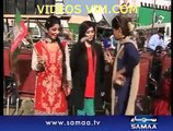 Girls want to take a selfie with Khan - Videosvim.com