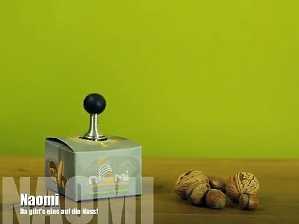 Naomi, le casse noix