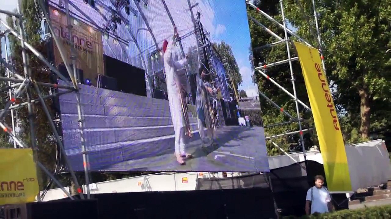 Lovely und Monty in HD--Amber-Musikpromotion