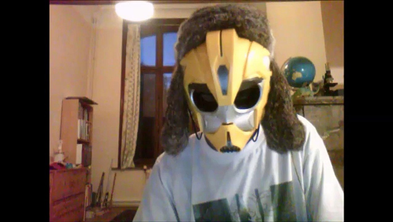 GTCPSS (le roi des clasheurs) clash Antoine Daniel (l'ane hante par toi dans celui qui nie elle...), la creature vulgaire critiquant des edithd pourri et lui demande de parler de lui dans son prochain “What the cut”!!!!!!