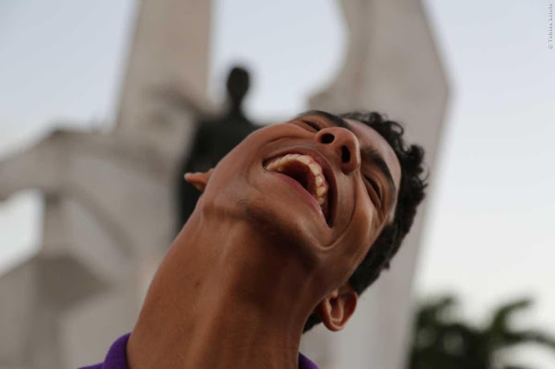 Die Kraft Der Schwachen Trailer (Deutsch)