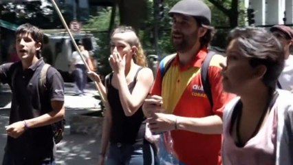 Argentines demonstrate "solidarity" over missing students