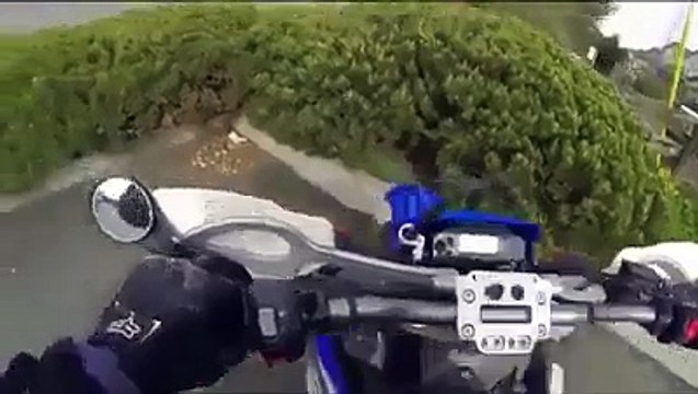 Aide handicapés مساعدة معاقة