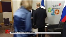 Fail : François Hollande se tape la honte en oubliant de saluer Vladimir Poutine !