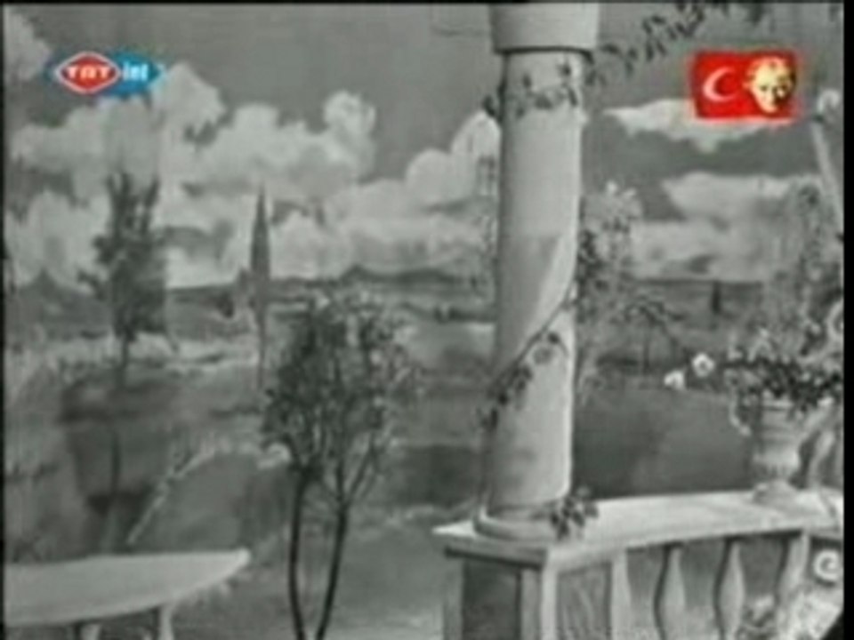 ZEKI MUREN "bu sevgiye dustum neden ?"