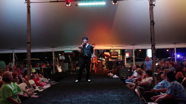 Alex Swindle sings 'It Hurts Me' Elvis Week 2014 video