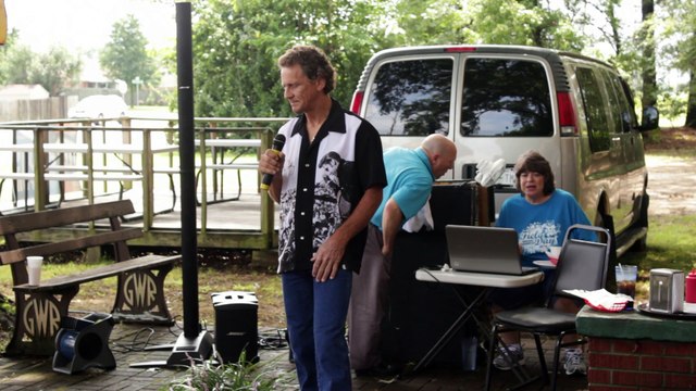 Bill Rinehart sings 'Kentucky Rain' Pre-Elvis Week 2014 video