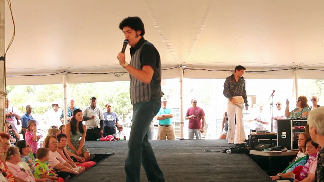 Austin Irby & Taylor Rodriguez sing 'Spinout' Elvis Week 2014 video