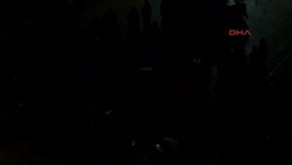 Hakkari Işid'li Şüphesiyle Tartaklanan Afganistan Uyruklu 12 Kişiyi Polisler Kurtardı