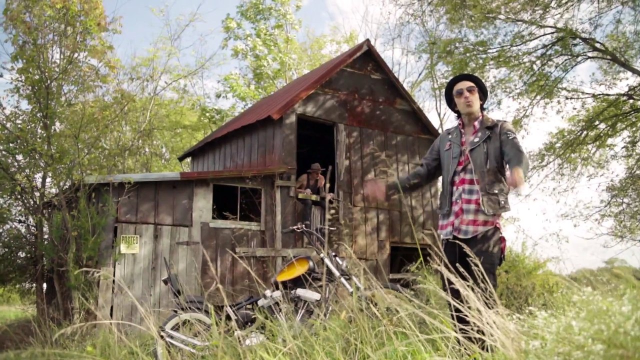 Eminem, Slaughterhouse & Yelawolf - SHADY CXVPHER