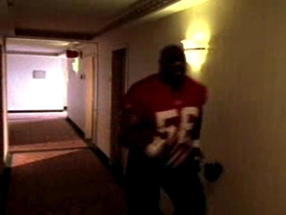 Terry Tate - Office Linebacker - (3)