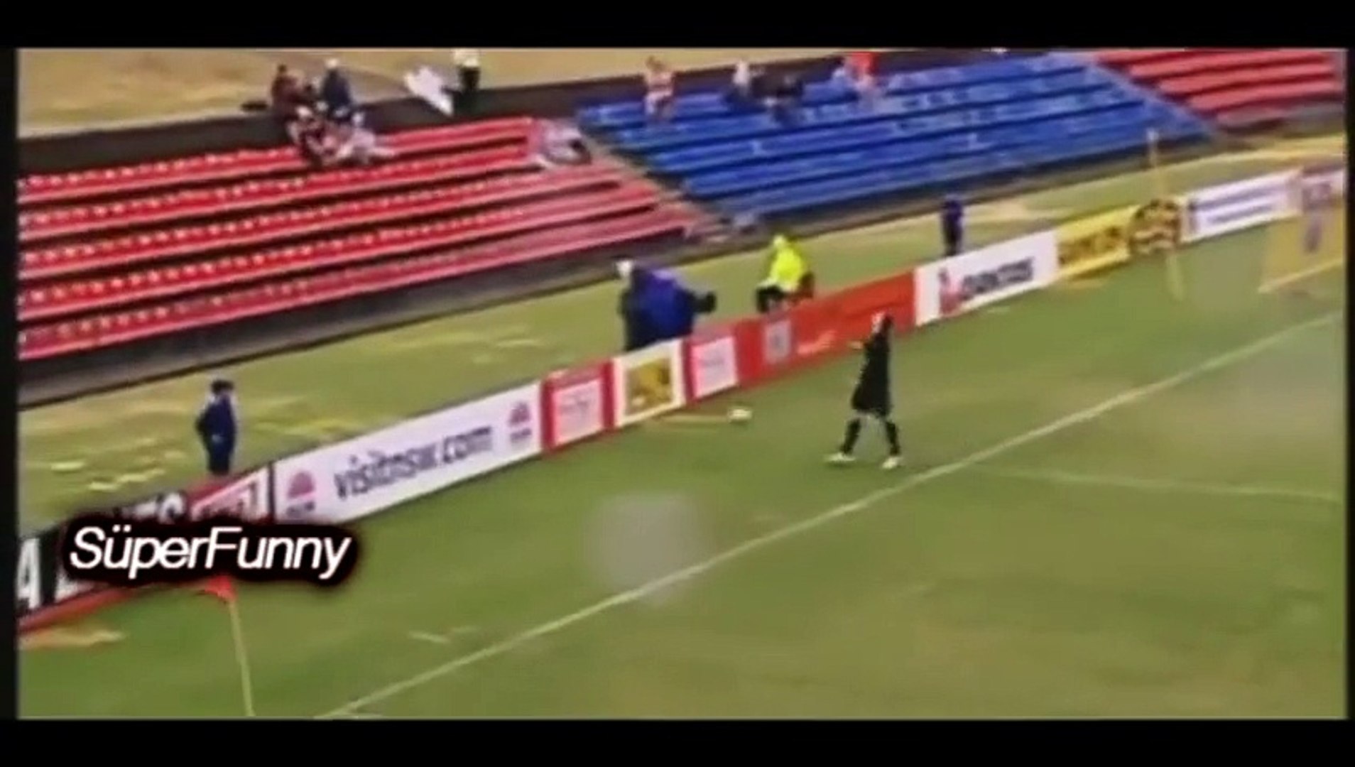 FUNNY VIDEOS   FUNNY FOOTBALL MOMENTS