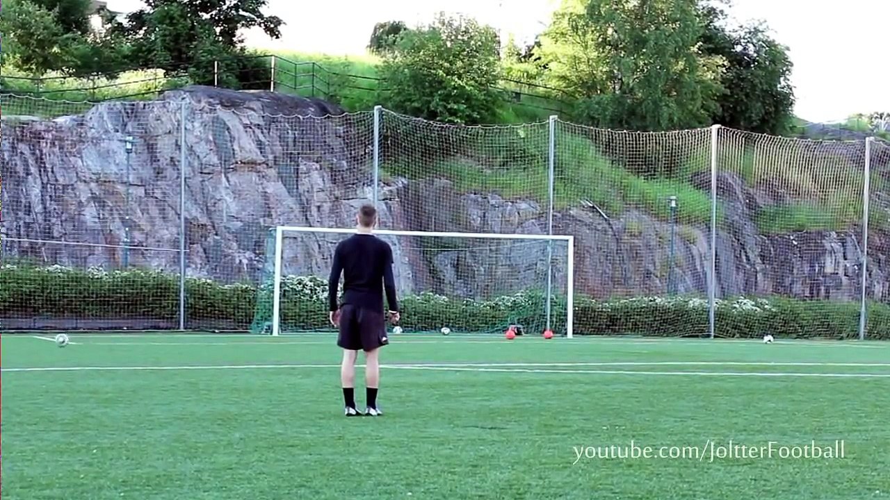 THE Football Free Kick Battle