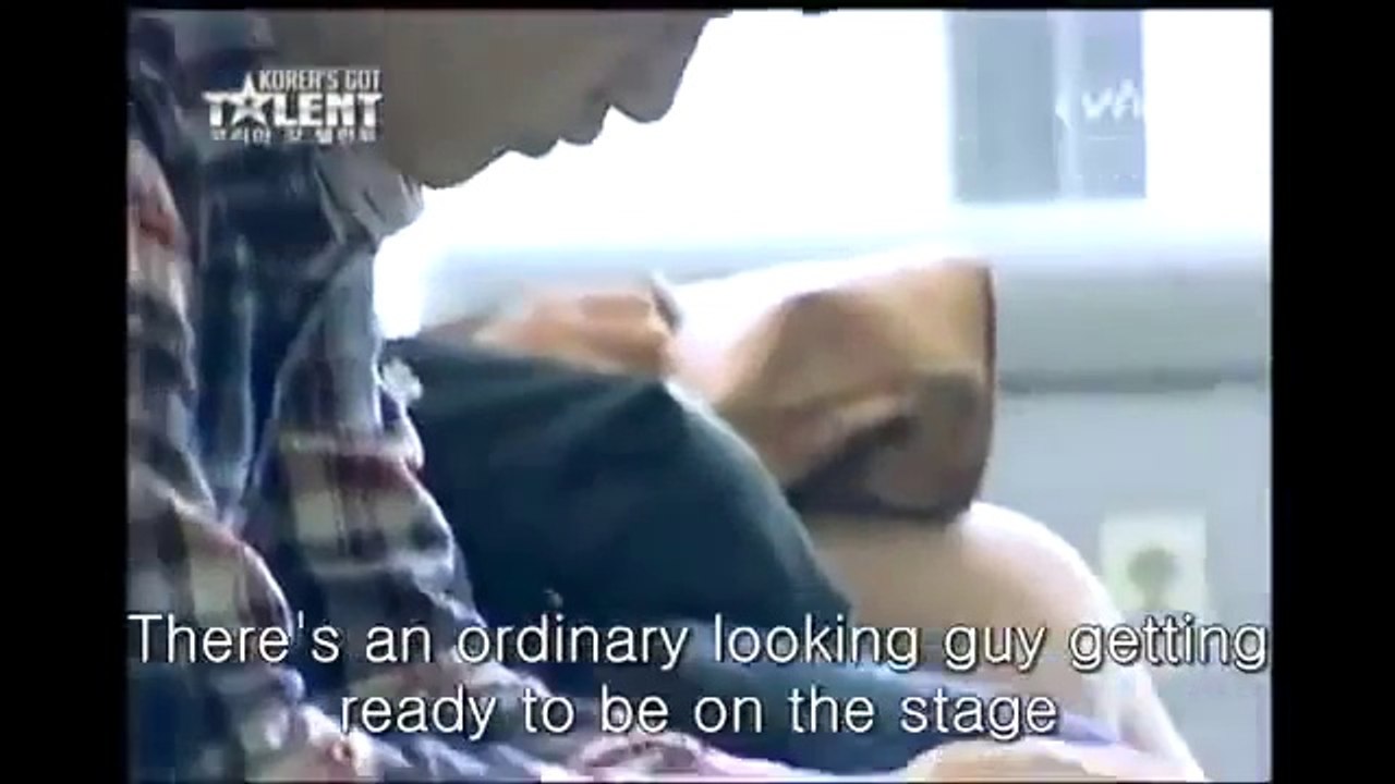 Homeless Boy Steals The Talent Show in Korea