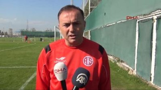 Antalyaspor Teknik Direktörü Mandıralı İyi Futbol Yetmez, Topun Ağlara Değmesi Lazım