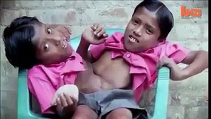 Allah ka sokr ada kro hr hal men