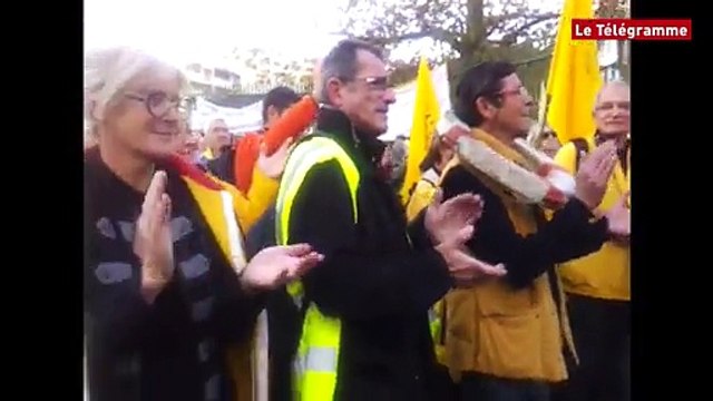 Tarifs insulaires. L'hymne quasi-officiel des Cirés jaunes