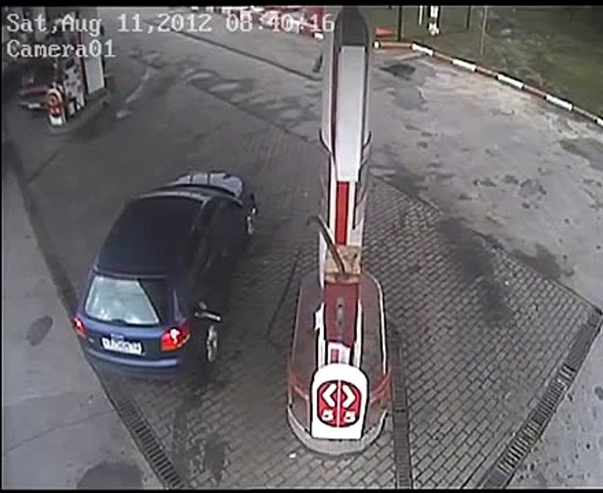 Sadece benzin almak istemişti...