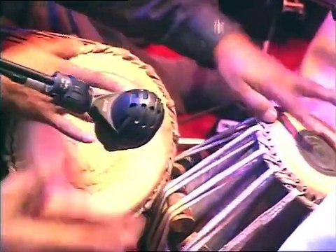 Nusrat Fateh Ali Khan - Dam Mast Qalandar Mast Mast (Nelson Mandela Concert 1993, Birmingham)