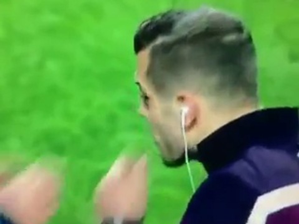 Gary Neville Owns Jack Wilshire Headphones