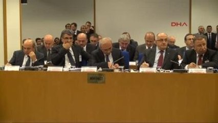 Ak Partili Bostancı Kamer Genç'i Öperek Kutlamak İstiyoruz-1