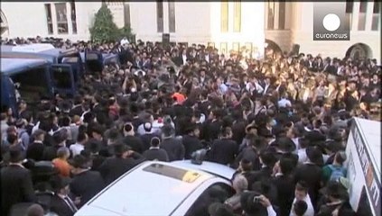 «Αστακός» η Ιερουσαλήμ μετά την επίθεση κατά της συναγωγής