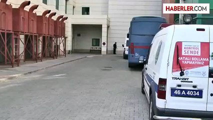 Karı Koca Evlerinde Yanmış Halde Bulundu