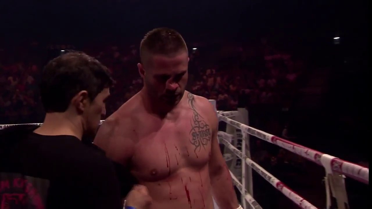 Violente fracture du nez en kick boxing