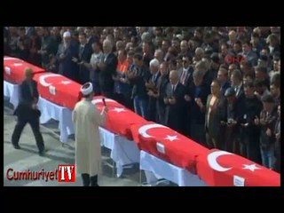 Madencilerin cenaze töreninde acı feryat