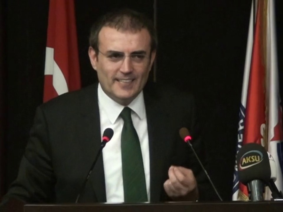 Mahir ÜNAL, 'Üniversitelerin Asıl Görevi Sorularla Öğrencilerin Zihnini Özgürleştirmektir. Demokrasi Kültürünün Yerleşmesinde Akademilerin Yükümlülükleri Vardır'