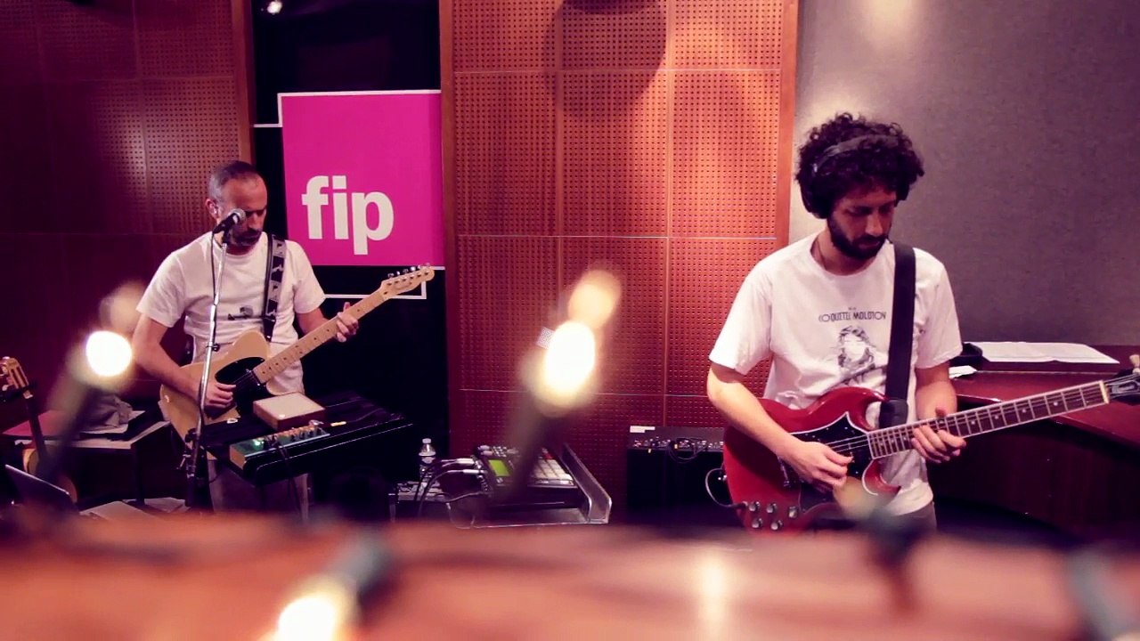 Lucas Santtana - Let The Night Get High - Fip Session Live