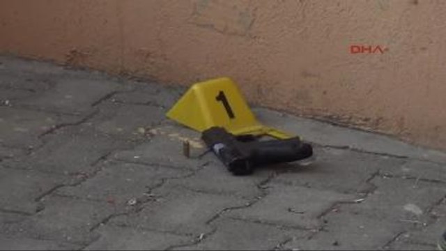 Diyarbakır'da Polis Kazayla Kendini Vurdu