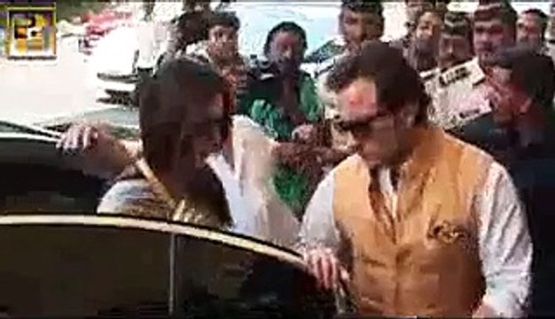 Hot videos D12 Genelia Dsouza flaunts huge BABY BUMP BY w2 videovines