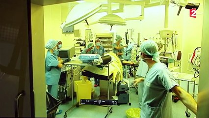 Première en France : un foetus opéré in utero