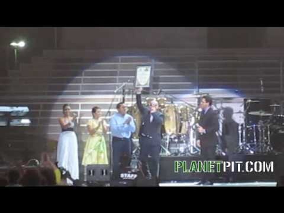 Mr 305 performs live in Campeche, Mexico  ARMANDO IN STORES SUMMER 2010