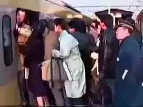 lo ji china mein train is tarah barhi jati hai If U Want I Upload Your Favorite Videos Please Send Me The Song Name I Will Upload Soon as Soon Possible Thanks My Mobile Number Is 0321-7422089