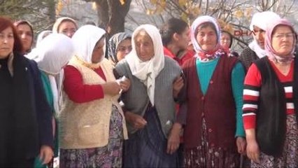 Karaman 'Oğlum Yüzme de Bilmezdi' Diyen Anne, Madenci Oğlunu Toprağa Verdi-4