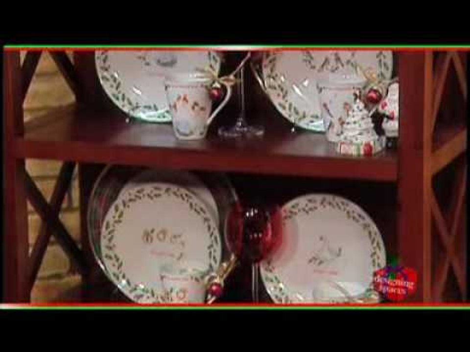 Setting the Holiday Table