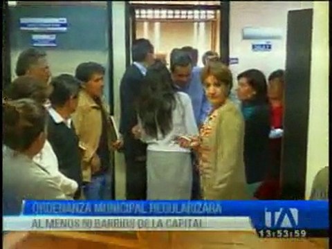 Ordenanza municipal regularizará a 50 barrios de Quito
