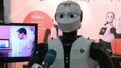 Robôs humanoides invadem Madri