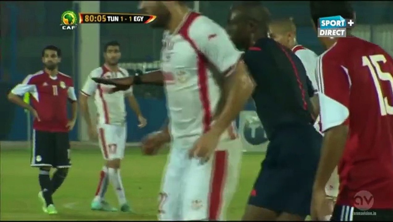 Méga coup franc de Wahbi Khazri face à l'Egypte