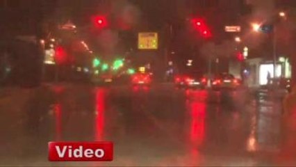 İstanbul'da Beklenen Yağış Etkisini Gösterdi