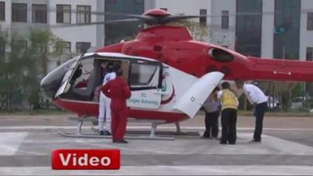 Kazada Yaralanan Gence Ambulans Helikopter Desteği