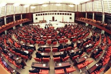 Cüneyt Özdemir, Kulislerde Konuşulan 'Danışman' Skandalına El Attı