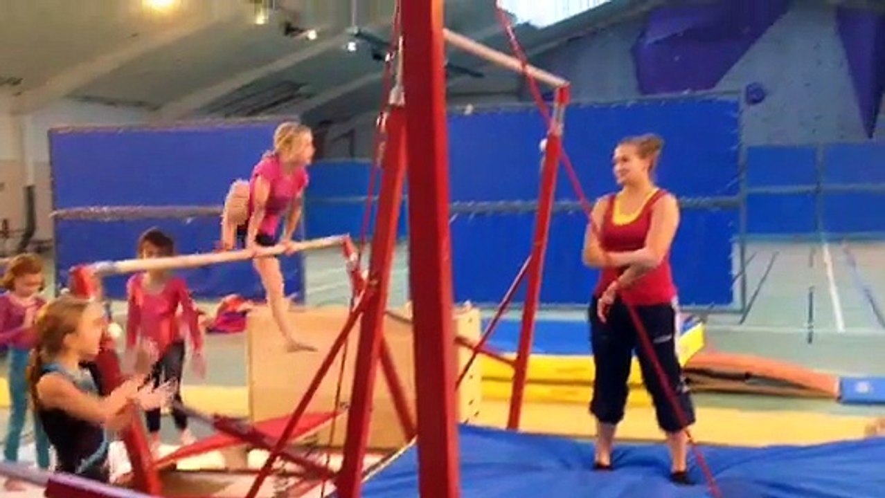 Océane - Les premières sorties "salto" aux Barres