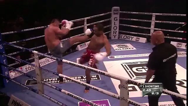 Fracture du nez d'un kick-boxeur !!!