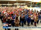 Niños sirios regresan a clases luego de intensos bombardeos