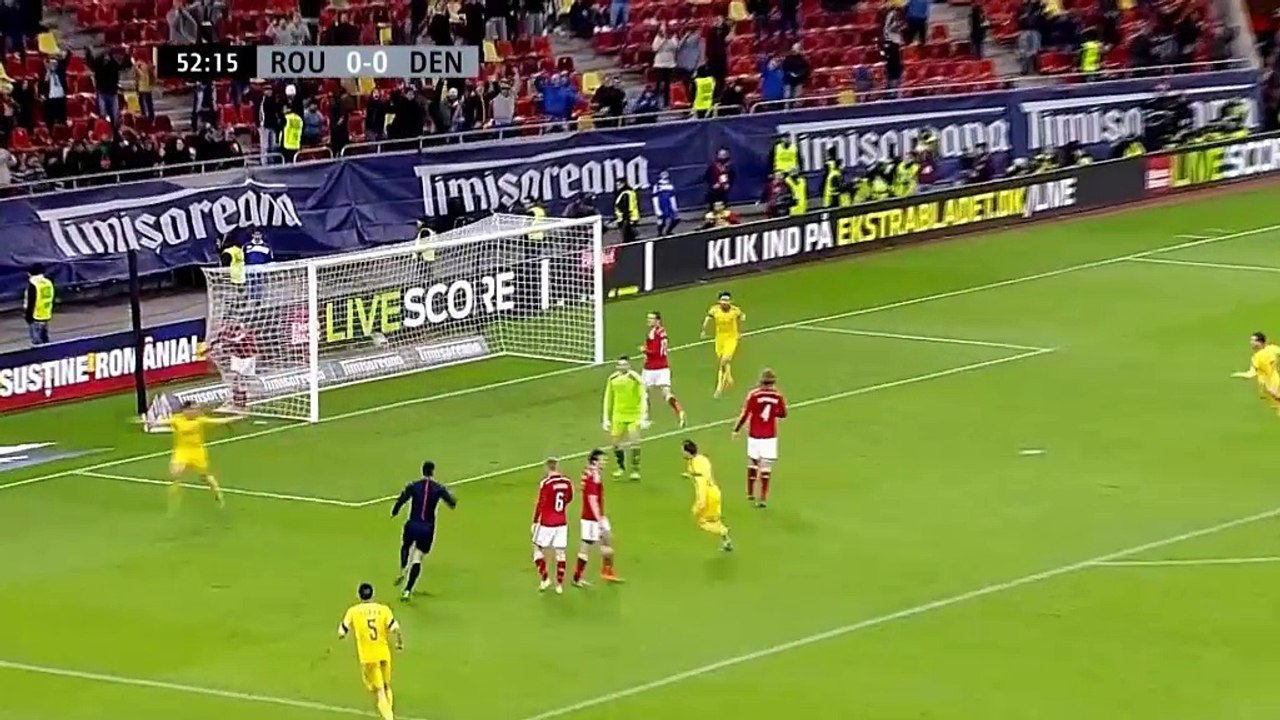 Traumtore stehlen Bendtner und Maxim die Show